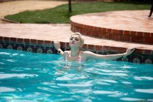 Original 2495 px/ 1663 px