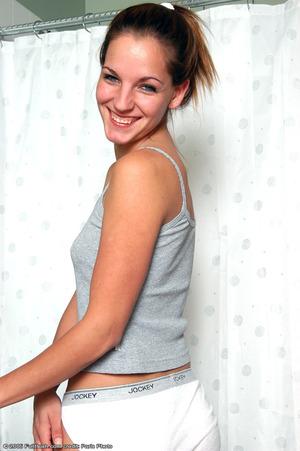 Original 681 px/ 1024 px