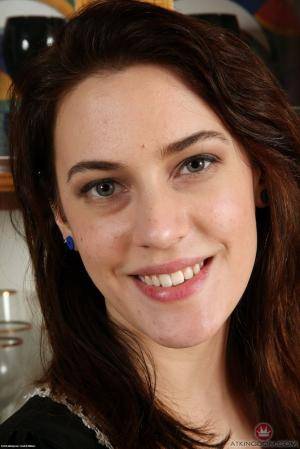 Original 854 px/ 1280 px