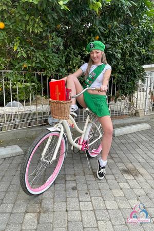 Original 2000 px/ 3000 px