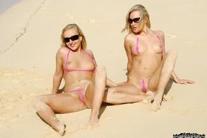 Original 3000 px/ 2009 px