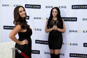 Original 1600 px/ 1066 px