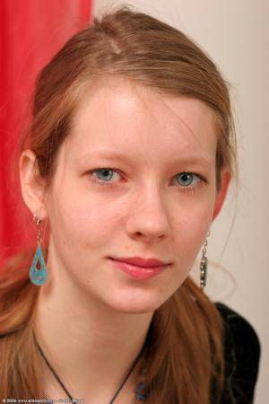 Original 682 px/ 1024 px