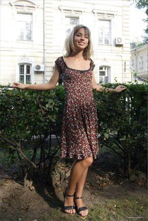 Original 854 px/ 1280 px