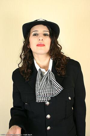 Original 683 px/ 1024 px