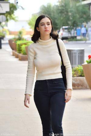 Original 852 px/ 1280 px