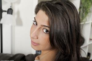 Original 1600 px/ 1064 px