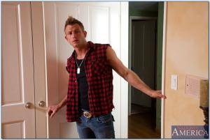 Original 850 px/ 571 px