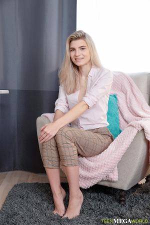 Original 2333 px/ 3500 px