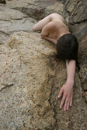 Original 2048 px/ 3072 px