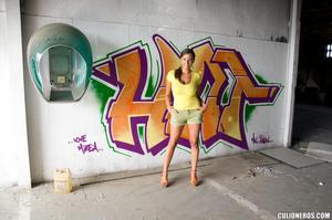 Original 2000 px/ 1325 px