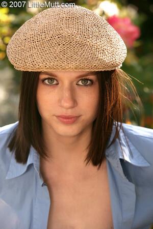 #LittleMutt Andrea Anderson