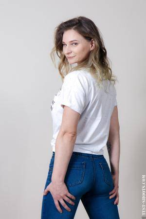 Original 3269 px/ 4904 px