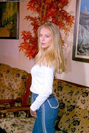 Original 683 px/ 1024 px