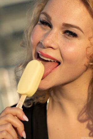 Original 3992 px/ 6000 px