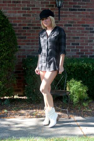 #BellaXOXO - Black Flannel