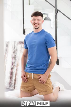 Original 2560 px/ 3840 px