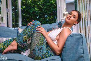 Original 4500 px/ 3000 px