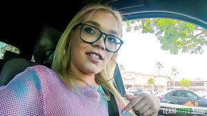 #TeamSkeet Katie Kush She Dont Need Music To Twerk