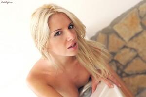 Original 1280 px/ 854 px