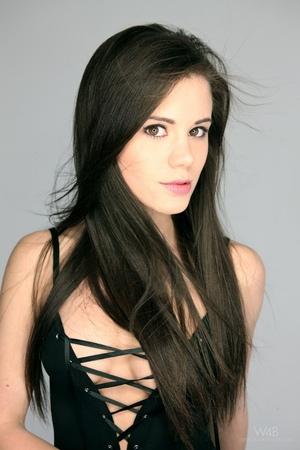 Original 682 px/ 1024 px