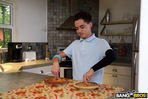 Original 2000 px/ 1333 px