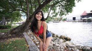 Original 2600 px/ 1462 px