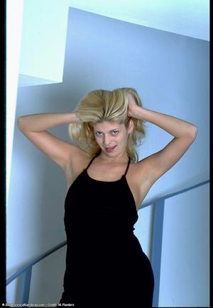 Original 683 px/ 990 px