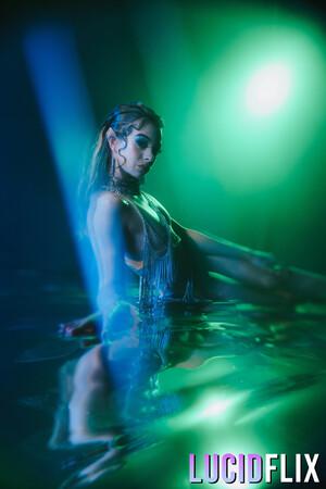 Original 2000 px/ 3000 px