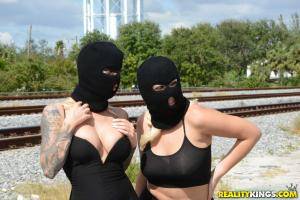 Original 1901 px/ 1269 px