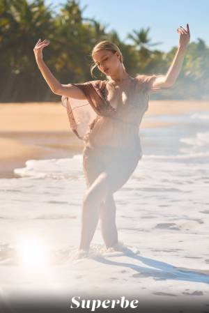 Original 2561 px/ 3840 px