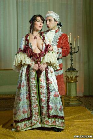 Original 1067 px/ 1600 px