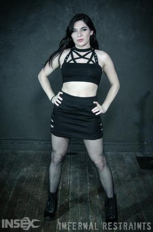 Original 795 px/ 1200 px