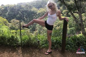 Original 3000 px/ 2000 px