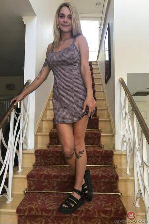 #ATKingdom Gabbie Carter (Gab033)