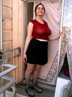 Original 734 px/ 990 px