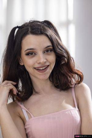 #TeenFidelity Ohana Petite - Petite and Thirsty! 20220607