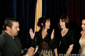 Original 900 px/ 599 px