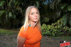 Original 2700 px/ 1800 px