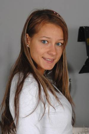 Original 679 px/ 1024 px