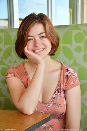 Original 852 px/ 1280 px