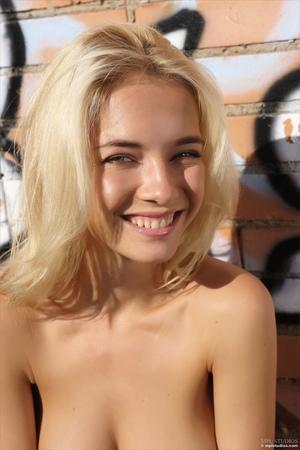 Original 1441 px/ 2160 px