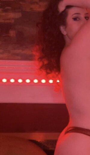 Original 481 px/ 822 px