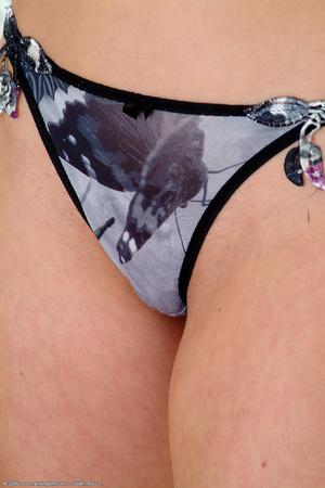 Original 682 px/ 1024 px