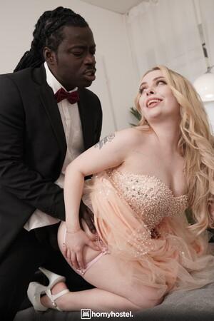 Original 2561 px/ 3840 px