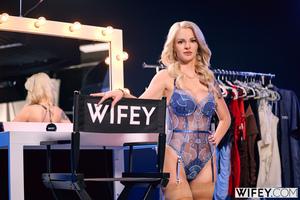 Original 2999 px/ 2000 px