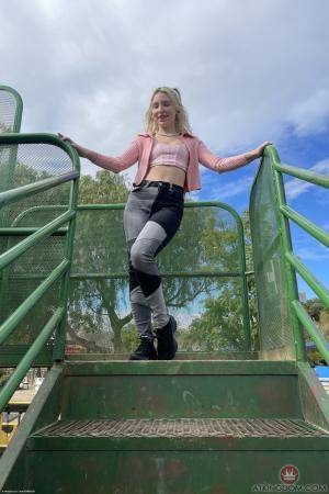 Original 2000 px/ 3000 px