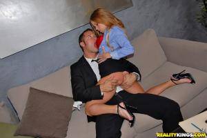 Original 3840 px/ 2568 px