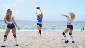 Original 900 px/ 506 px