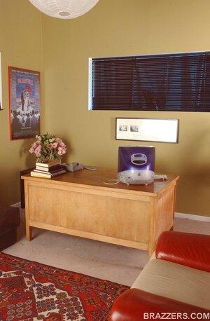 #Brazzers Richelle Ryan